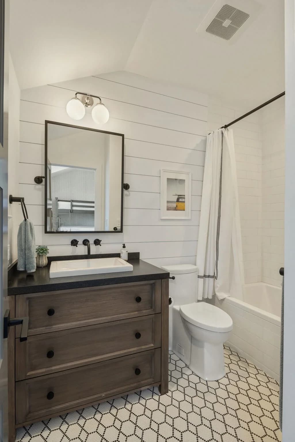 Valmonte Home 25